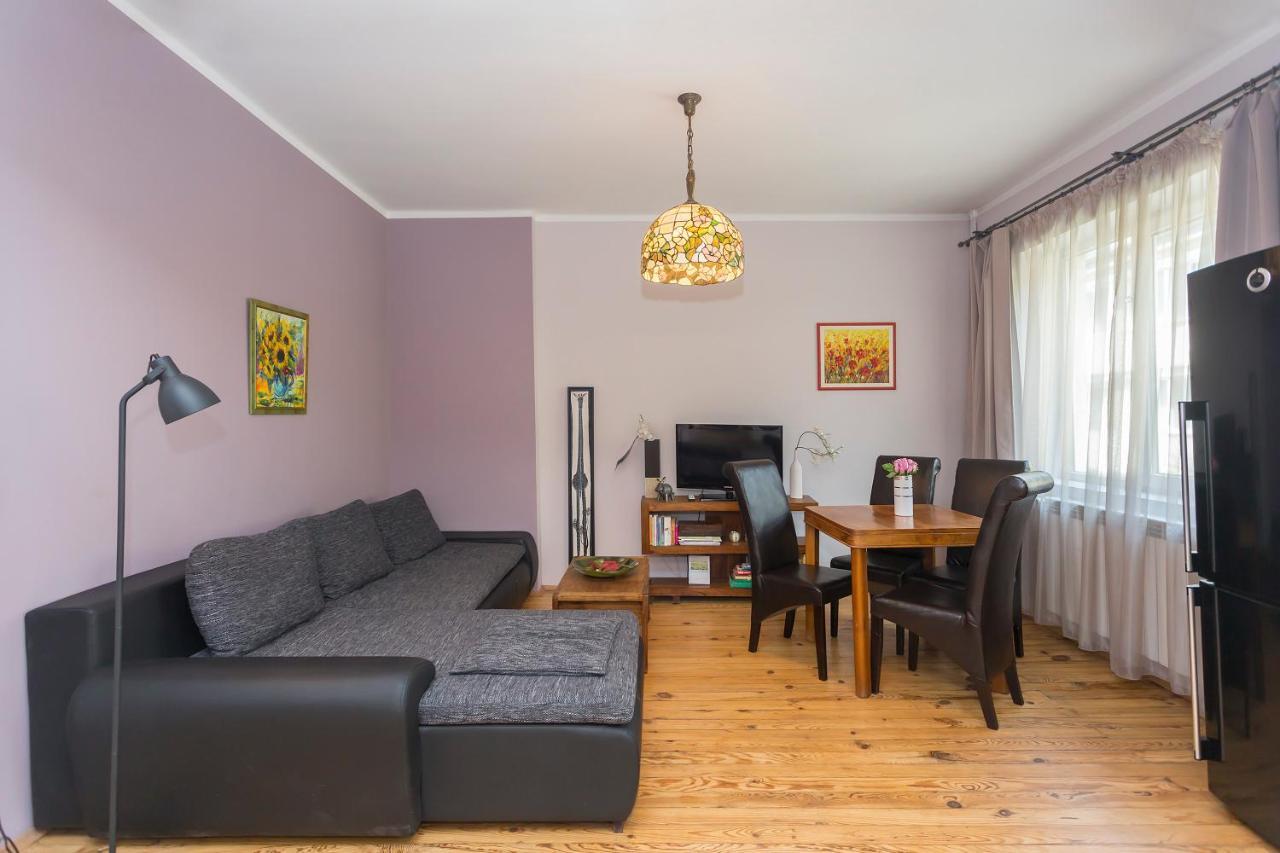 Colorful 2Bdr Apartment In The City Center Sofia Exterior foto
