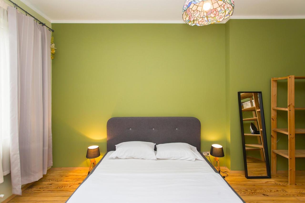 Colorful 2Bdr Apartment In The City Center Sofia Exterior foto